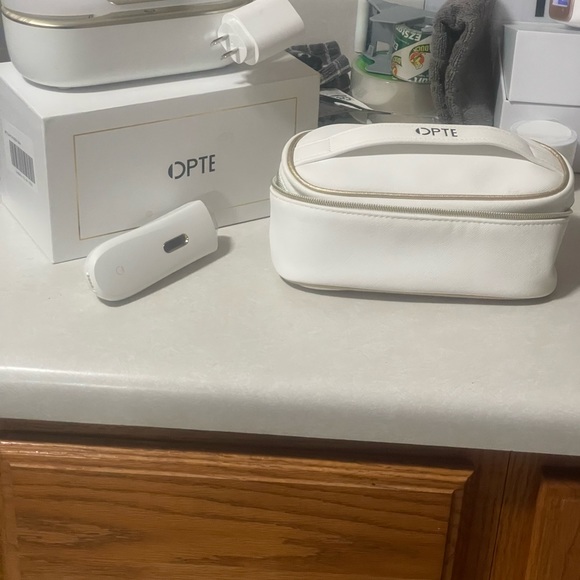 NIB OPTE Precision Skincare Device - Picture 4 of 5